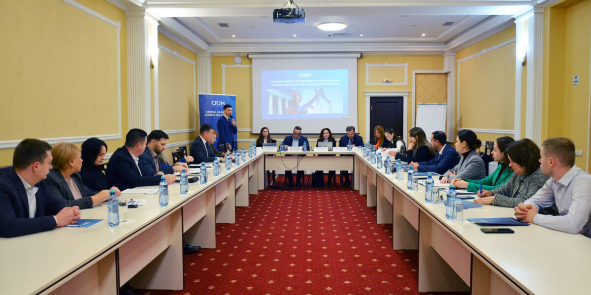 Protecția adecvată a datelor cu caracter personal sau abateri ce compromit transparența actului de justiție: Ce arată datele analizate de CRJM?